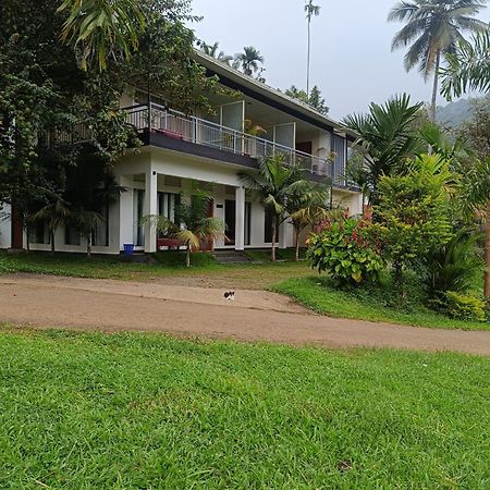Riverbench Homestay Munnar, Anaviratty Exterior photo