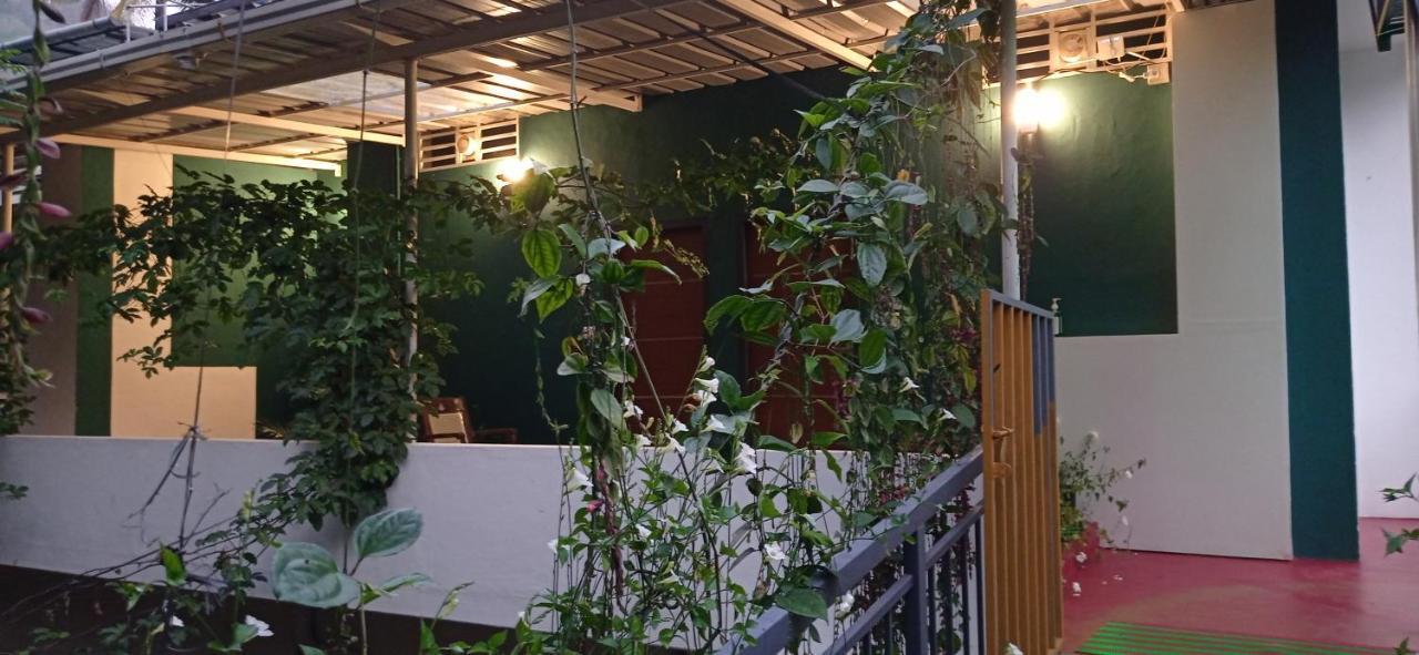 Riverbench Homestay Munnar, Anaviratty Exterior photo