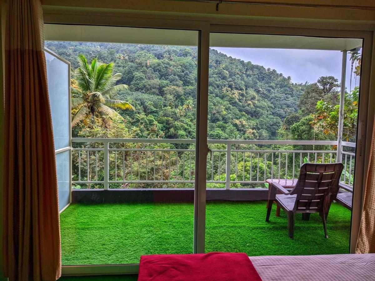 Riverbench Homestay Munnar, Anaviratty Exterior photo