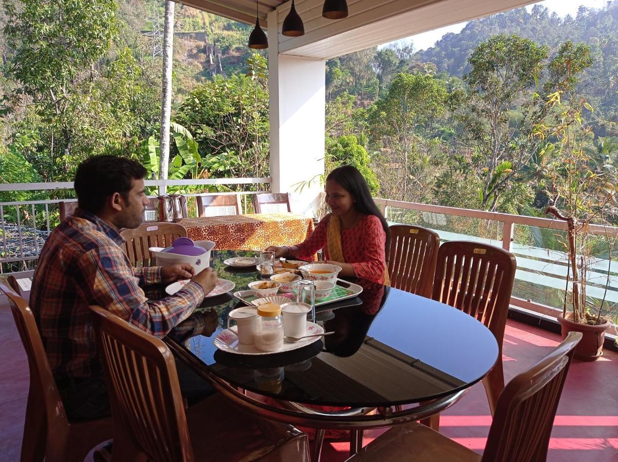 Riverbench Homestay Munnar, Anaviratty Exterior photo