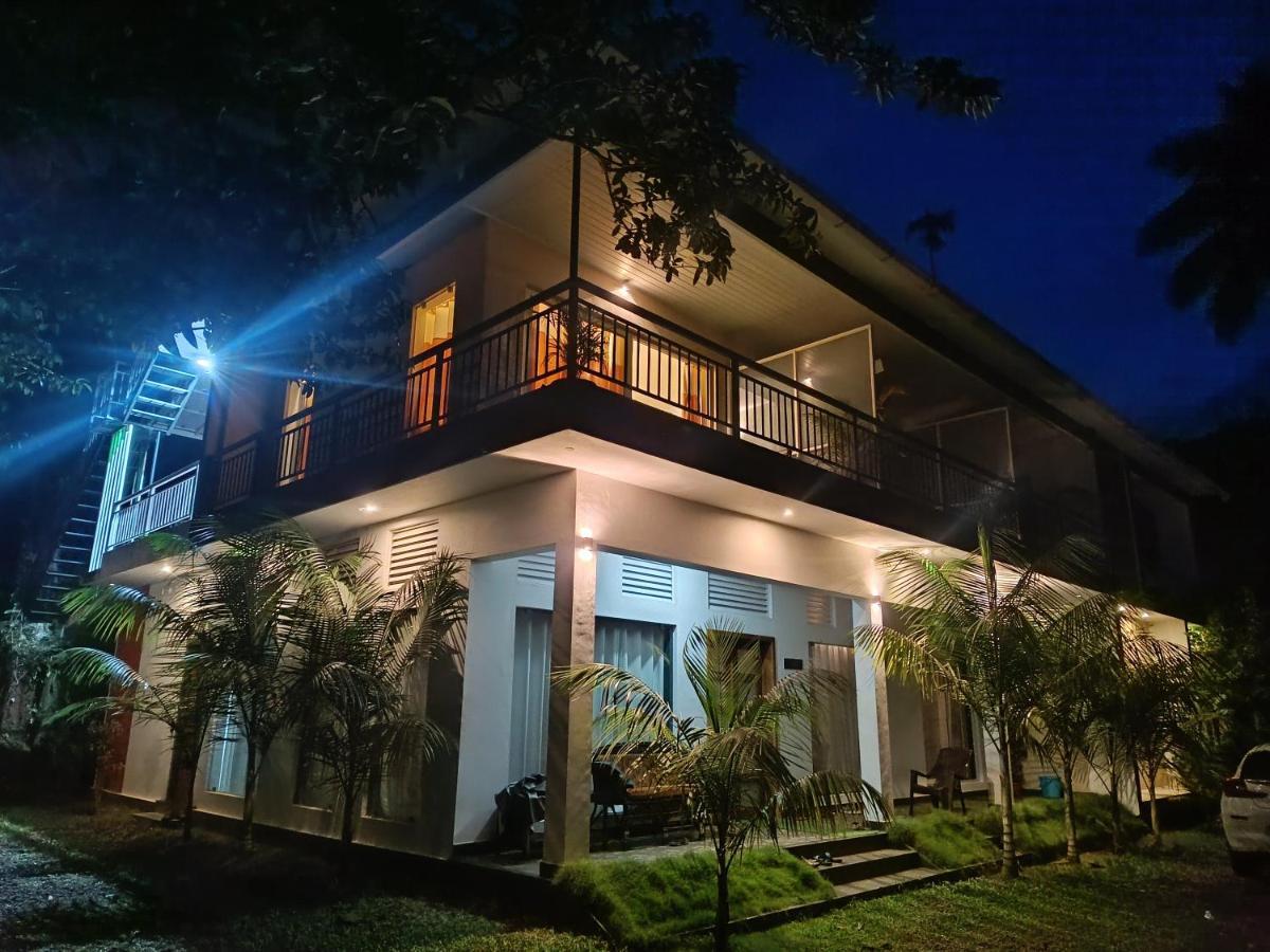 Riverbench Homestay Munnar, Anaviratty Exterior photo